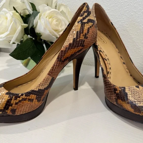 Coach Buffy Python/Snake Print High Heels Size 9.5 - Picture 11 of 16